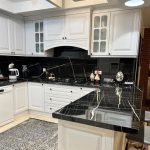 کابینت با میز نهارخوری